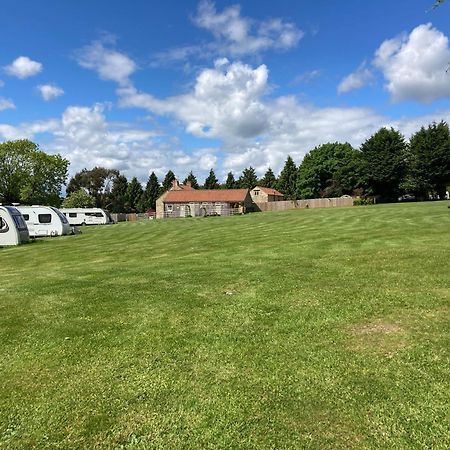 Bank Top Camping-North York Moors With Pitches For Caravans, Camper Vans And Tents Hotel Pickering Bagian luar foto