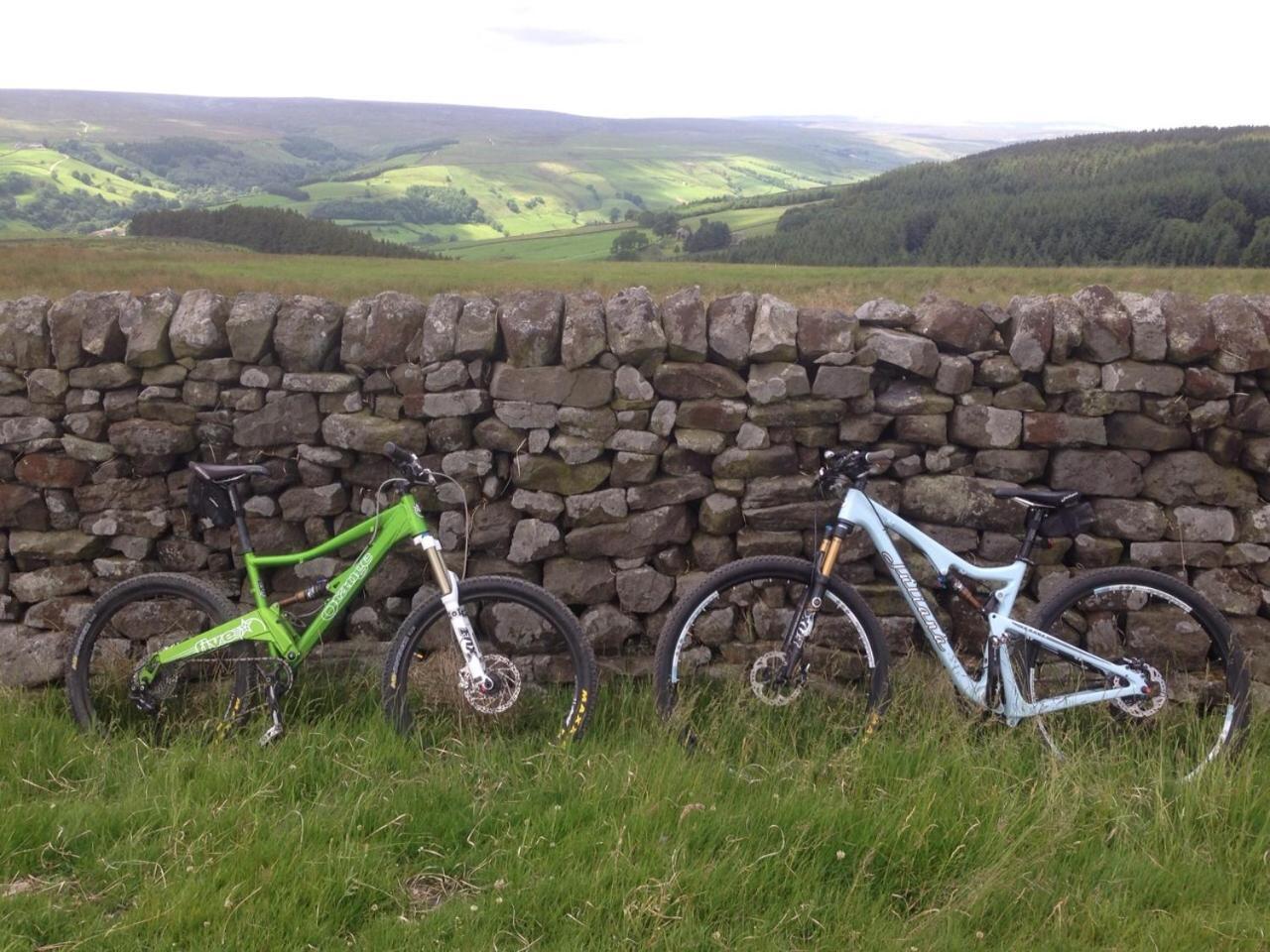 Bank Top Camping-North York Moors With Pitches For Caravans, Camper Vans And Tents Hotel Pickering Bagian luar foto
