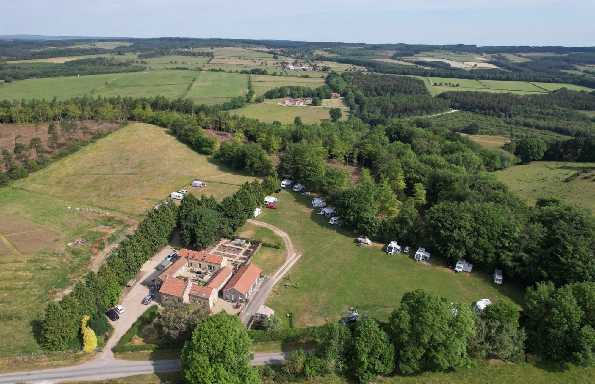 Bank Top Camping-North York Moors With Pitches For Caravans, Camper Vans And Tents Hotel Pickering Bagian luar foto